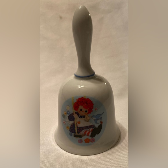Vintage Raggedy Ann Schmid 1979 Signature Series Bell Numbered Collectible - Picture 2 of 6